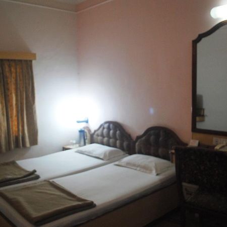 Padma Hotel Puri Kültér fotó